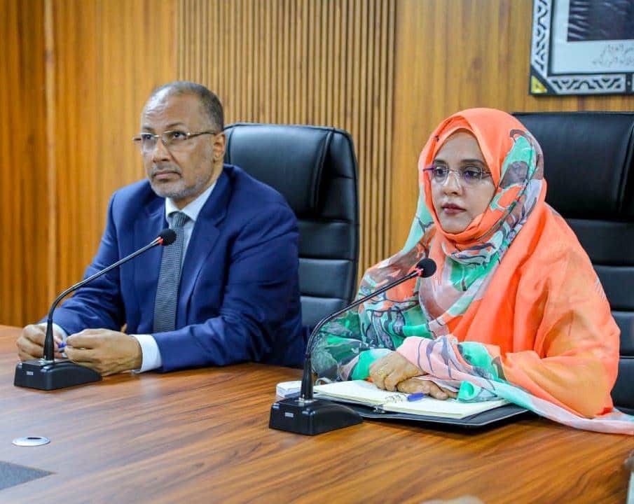 وزيرة التربية تطالب بمنح المدرسين شروطا تفضيلية في القروض وخفض الفوائد