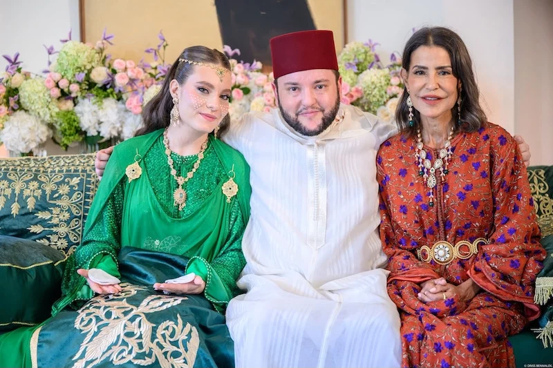 الملك محمد السادس يبارك قران نجل الأميرة للا مريم