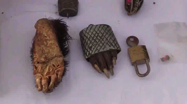 الجزائر.. توقيف مشعوذة في بوشاوي وحجز طلاسم ومعدات للسحر
