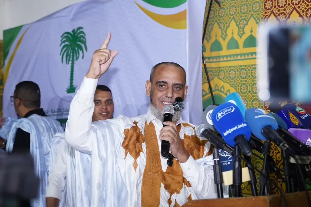 رئيس «تواصل» يحذر من مأمورية ثالثة ويعتبرها تهديدا للوحدة والانسجام