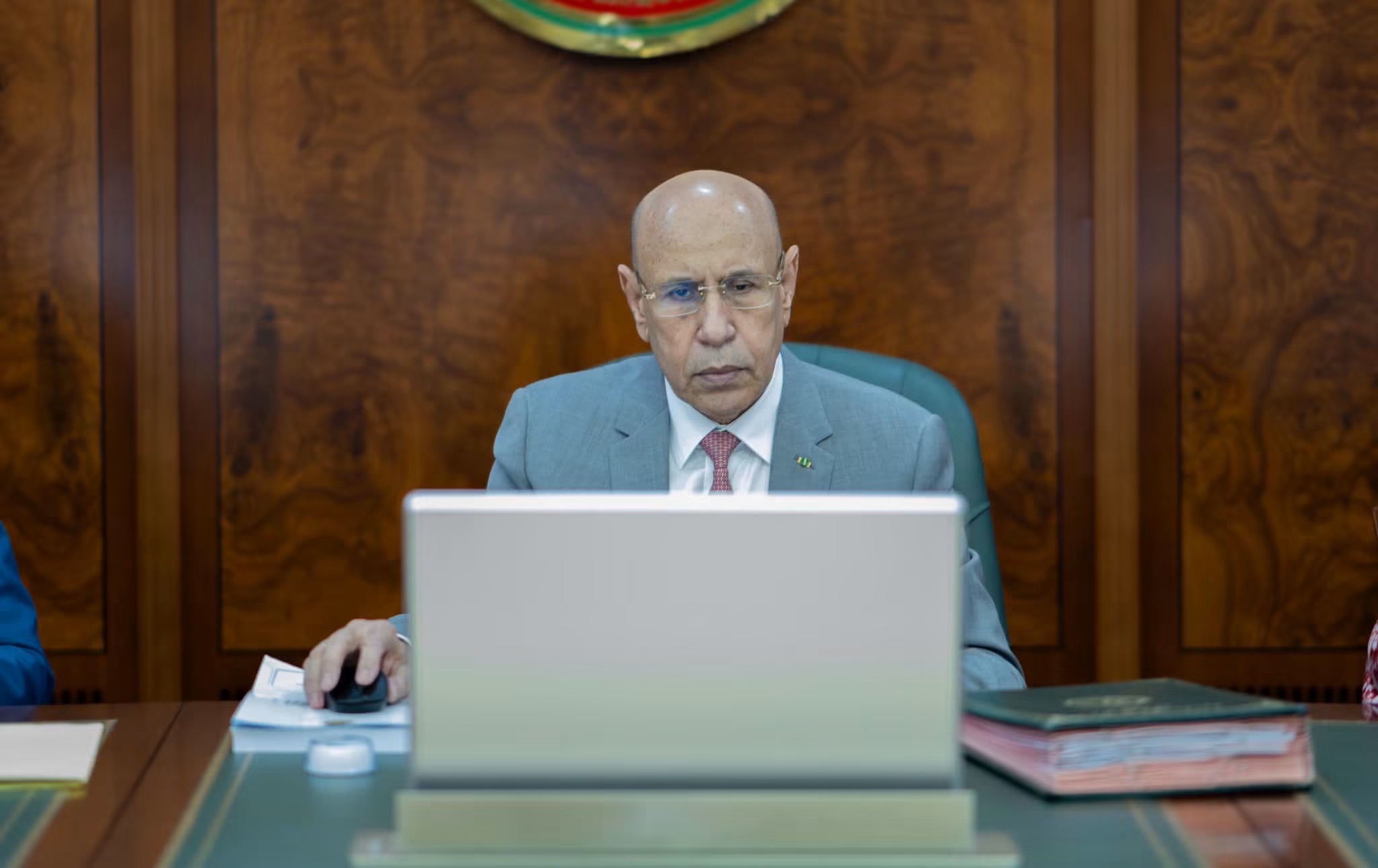 الحكومة تصادق على ميزانية 2027 وتتوقع إيرادات بقيمة 1521.1 مليار أوقية قديمة