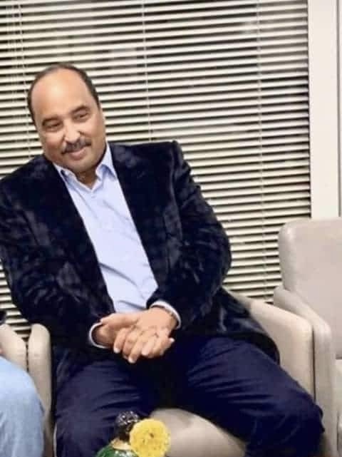 ولد عبد العزيز يتعرض لنوبة حادة من ضيق التنفس داخل السجنً